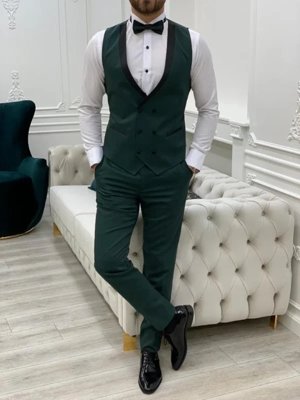 Classy Three Piece green Men's Suit for Wedding - Image 3